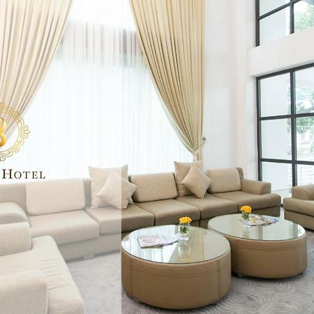 8 Mile Hotel Rangum Exterior foto
