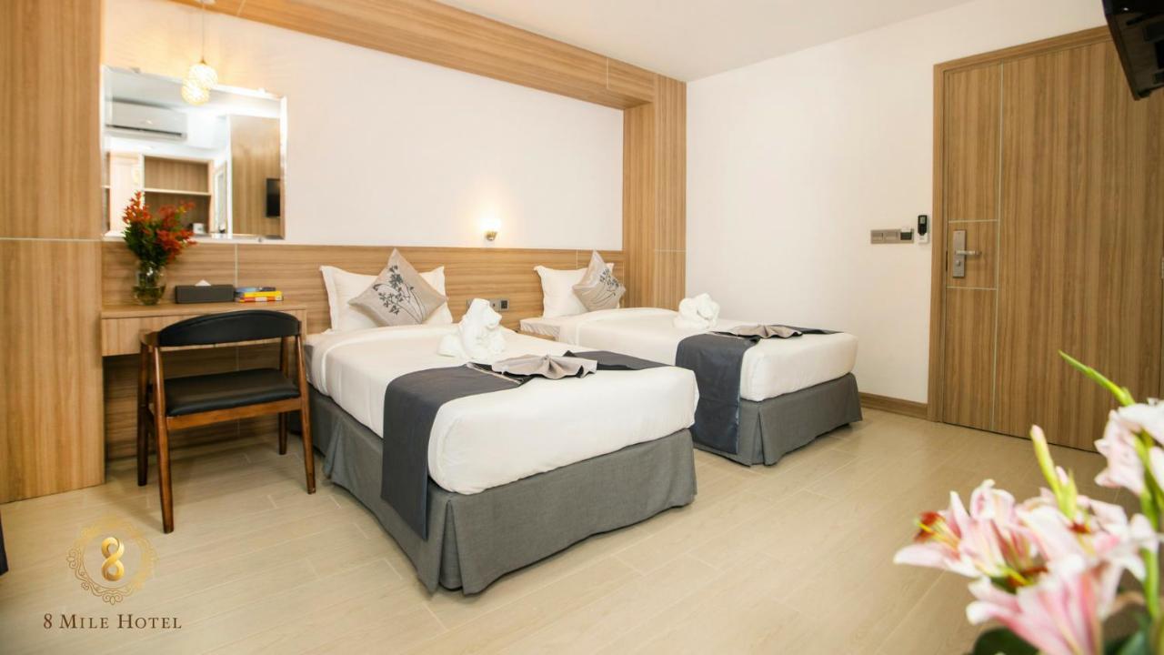 8 Mile Hotel Rangum Exterior foto