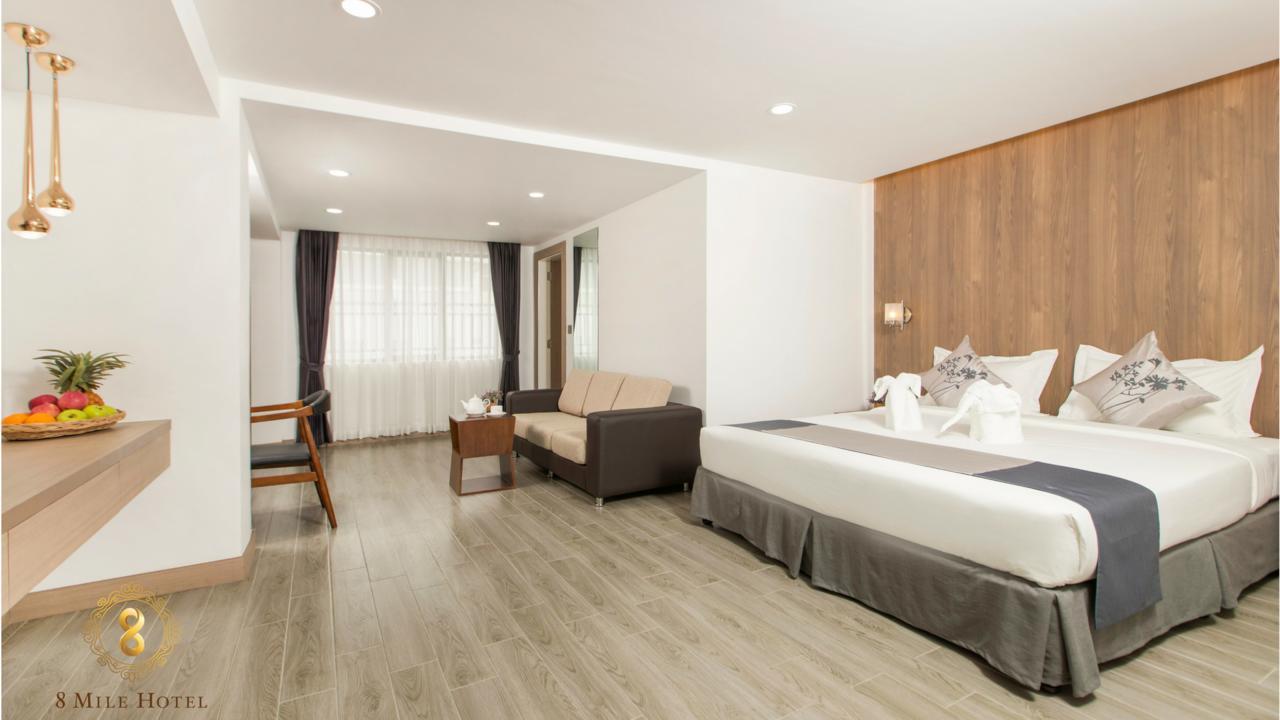 8 Mile Hotel Rangum Exterior foto