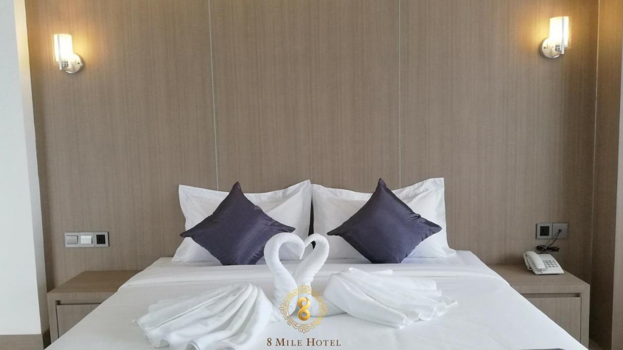 8 Mile Hotel Rangum Exterior foto